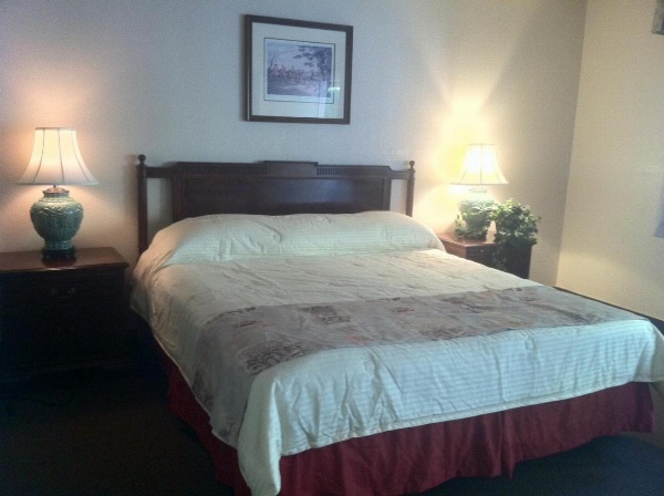 Caravelle Inn & Suites Main image